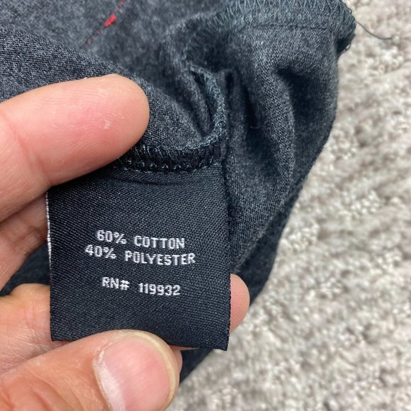 Garth Brooks World Tour Shirt Women Large Gray Black Red Jersey Concert Country - Picture 6 of 11